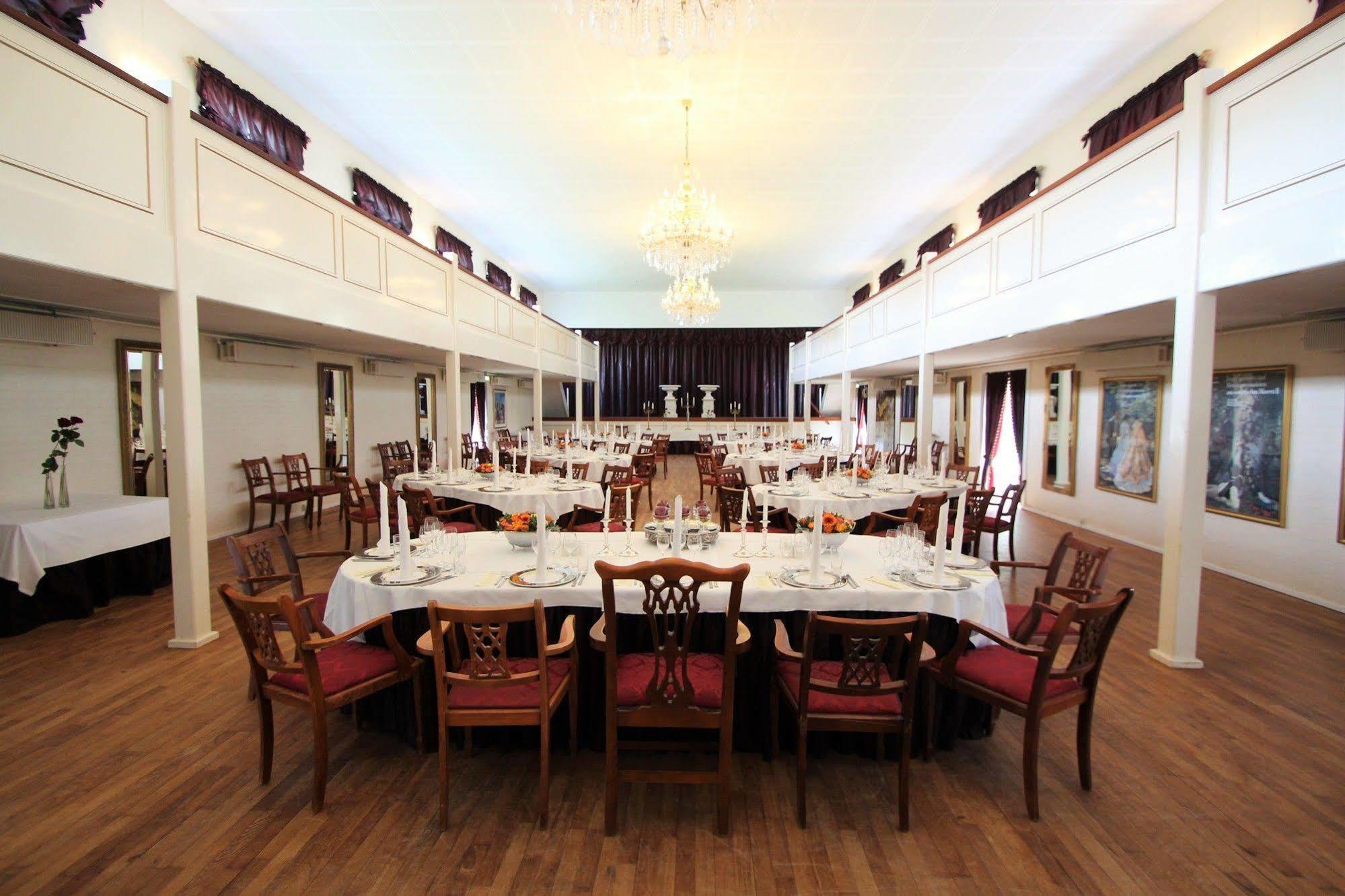 Store Restrup Manor House Esterno foto